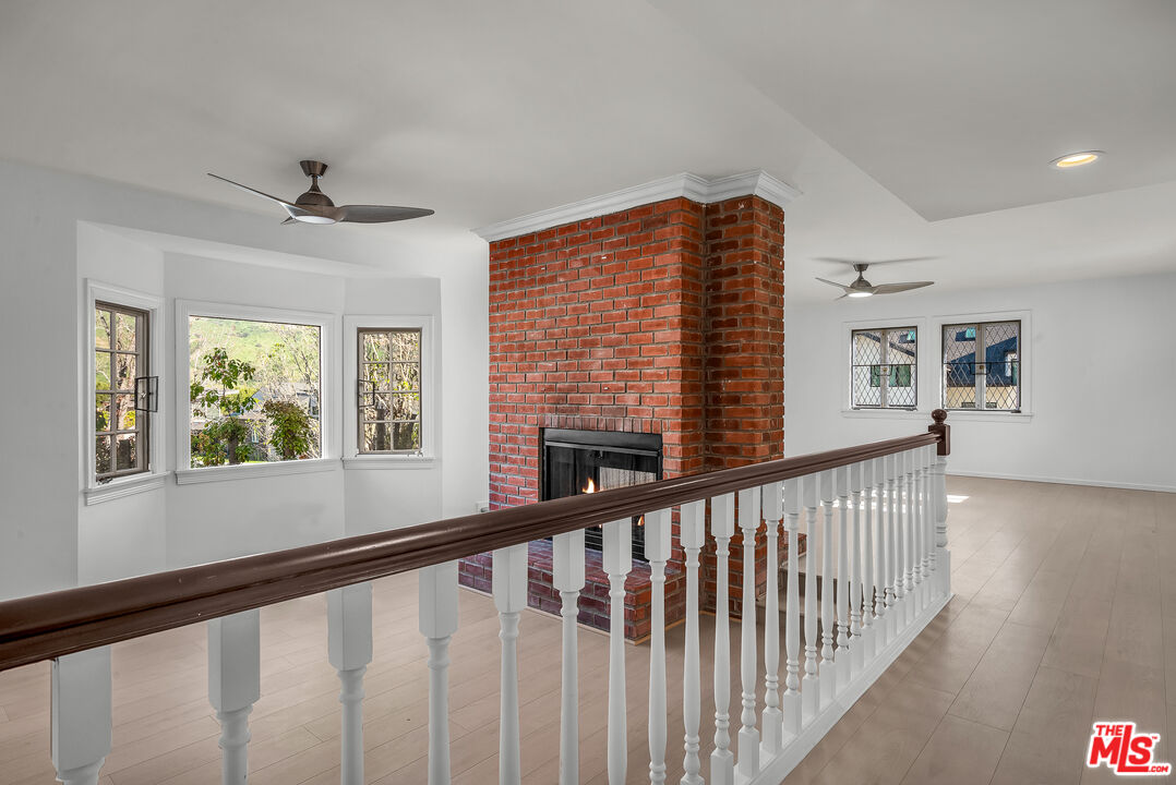 17606 Camino De Yatasto