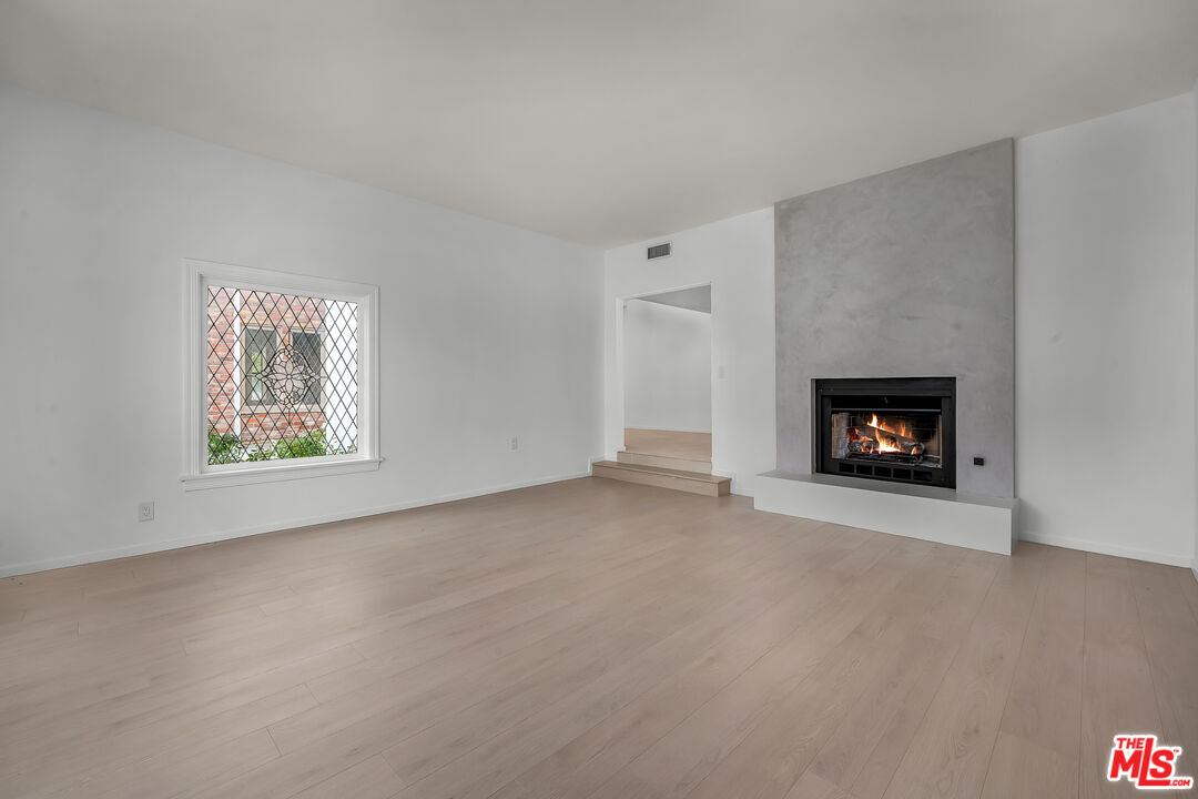 17606 Camino De Yatasto