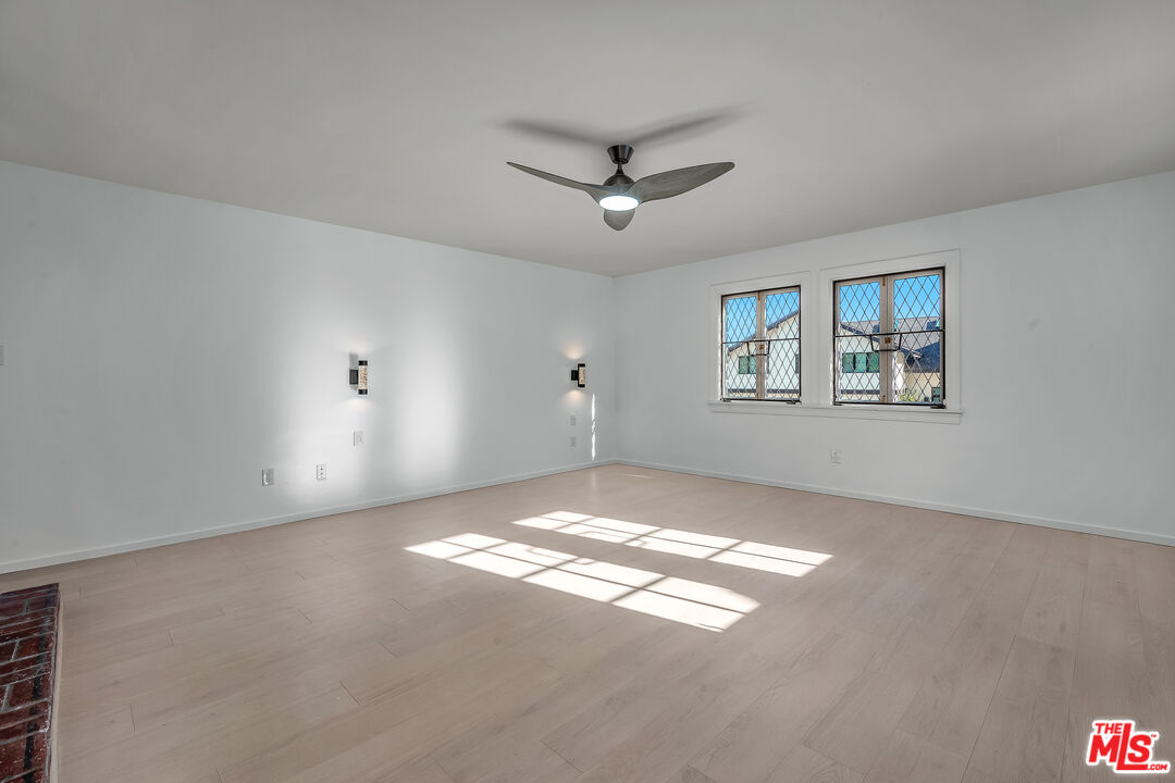 17606 Camino De Yatasto