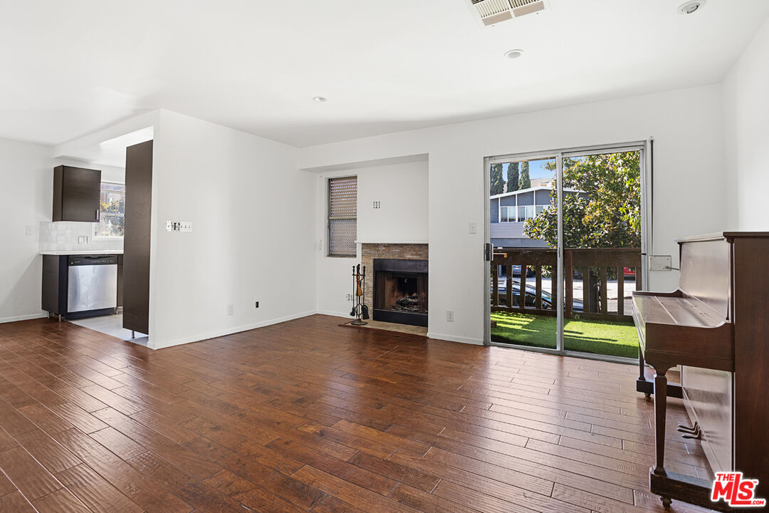 1628 N Formosa Ave Unit: A