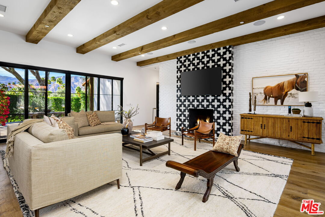 78101 San Timoteo St