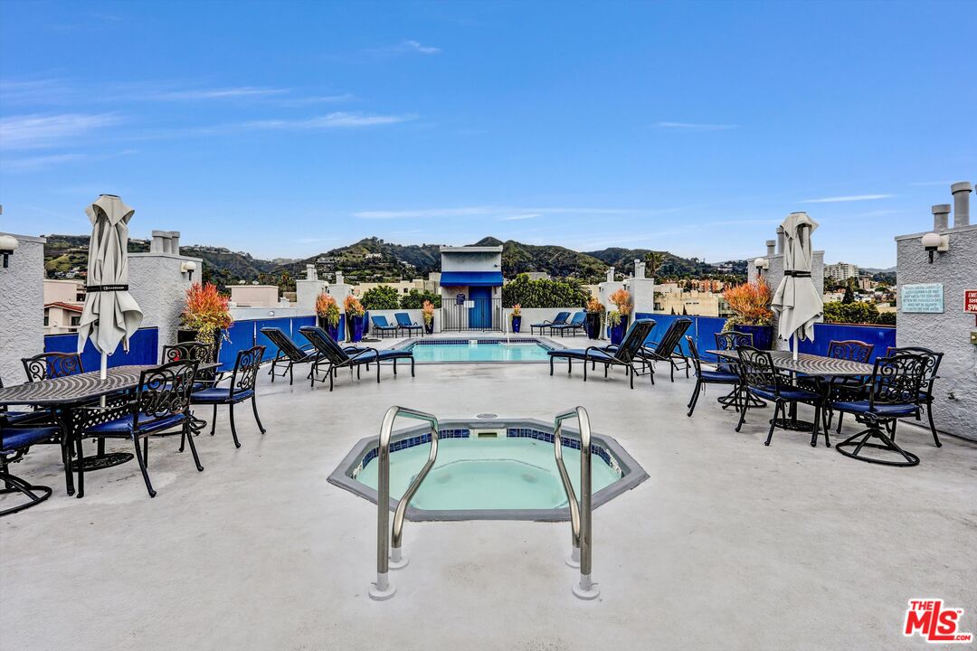 1355 N Sierra Bonita Ave Unit: 406