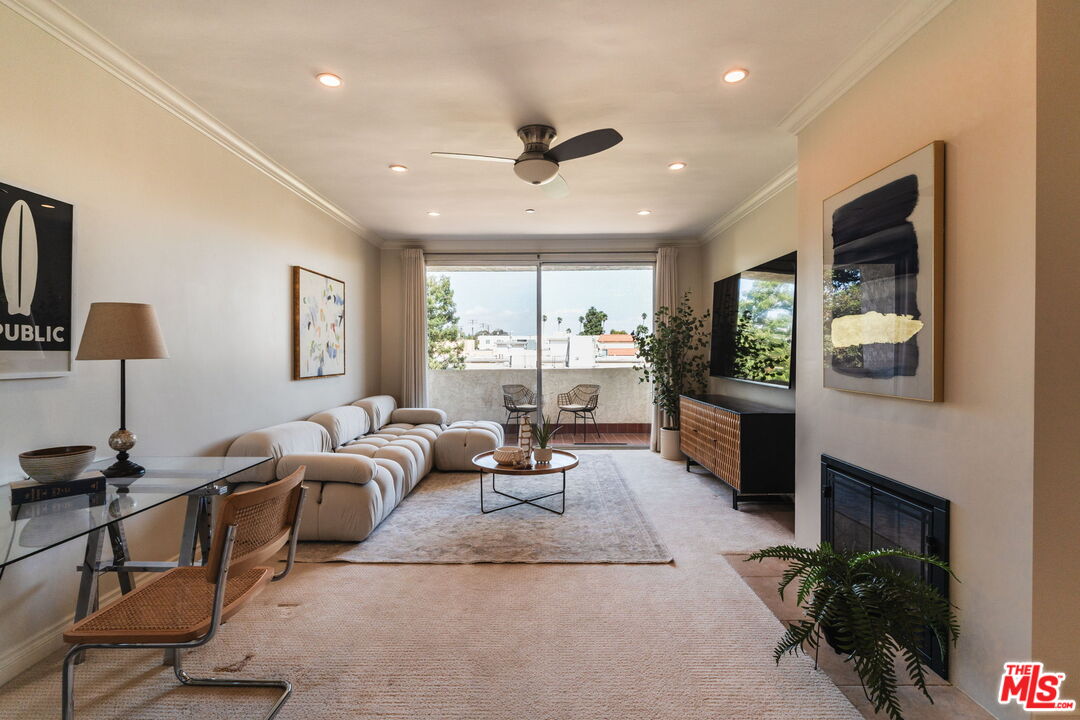 125 Montana Ave Unit: 404