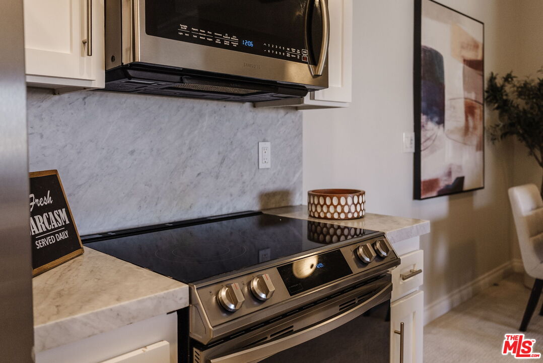 125 Montana Ave Unit: 404