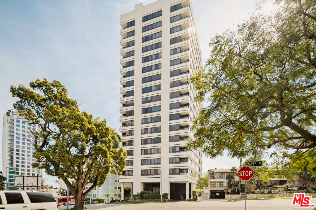 10350 Wilshire Blvd Unit: 901