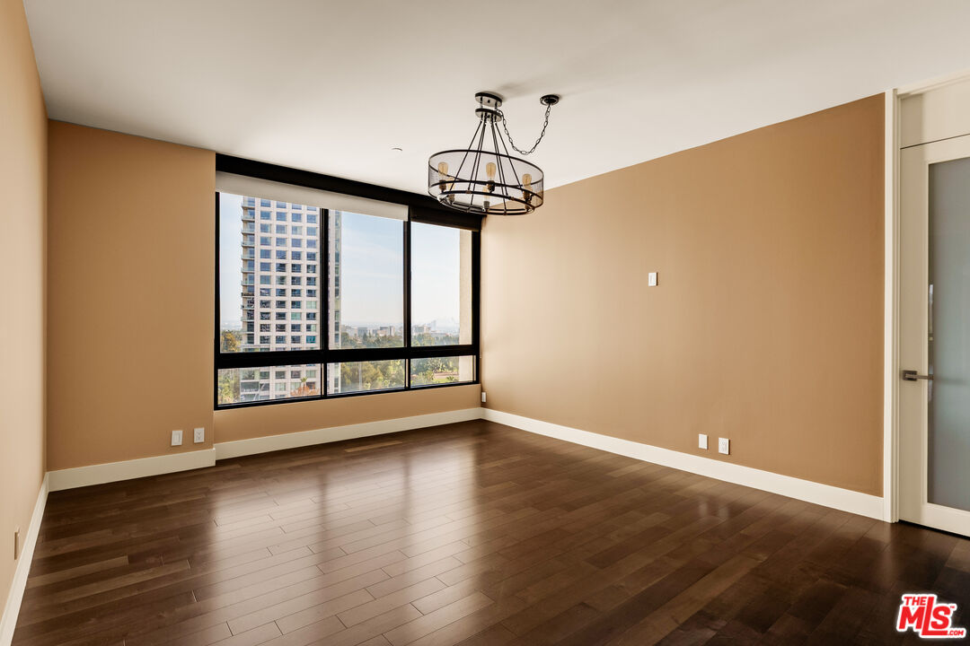 10350 Wilshire Blvd Unit: 901