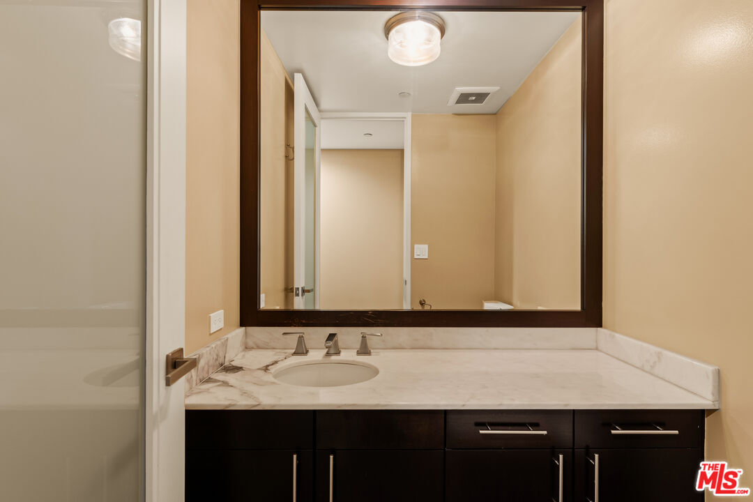 10350 Wilshire Blvd Unit: 901