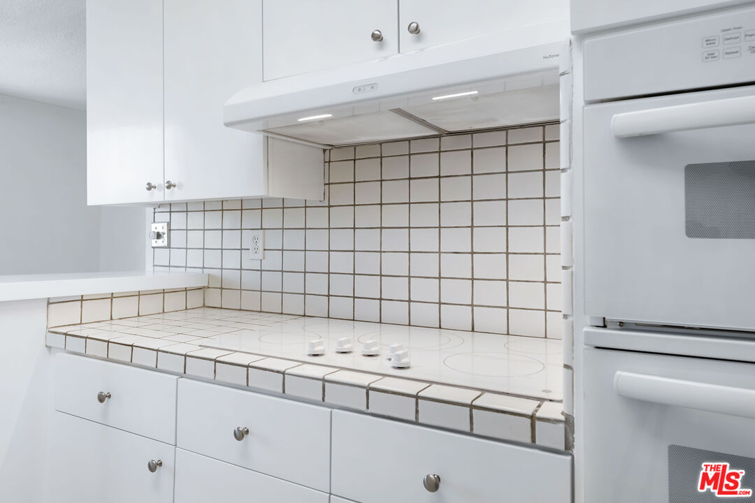 222 7th St Unit: 301