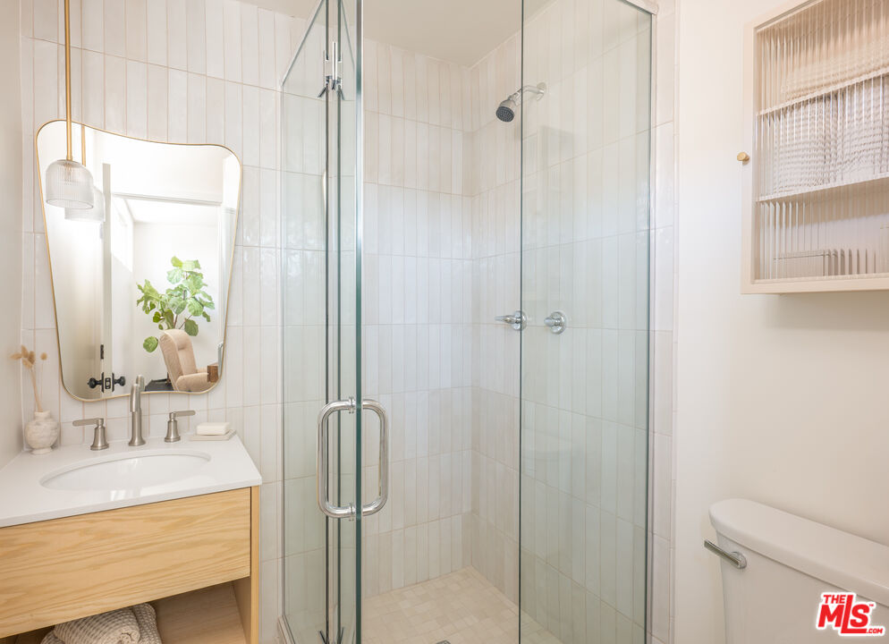 1144 17th St Unit: 6