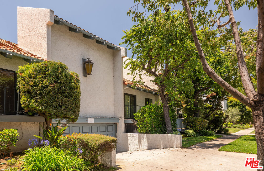 1144 17th St Unit: 6