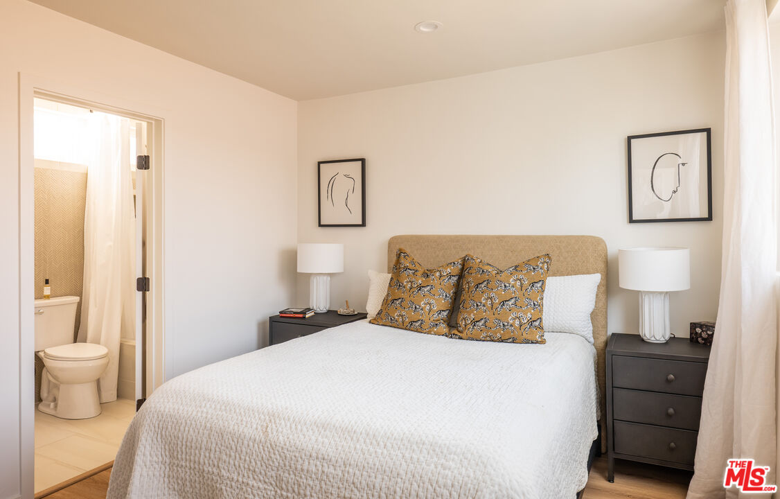 1144 17th St Unit: 6