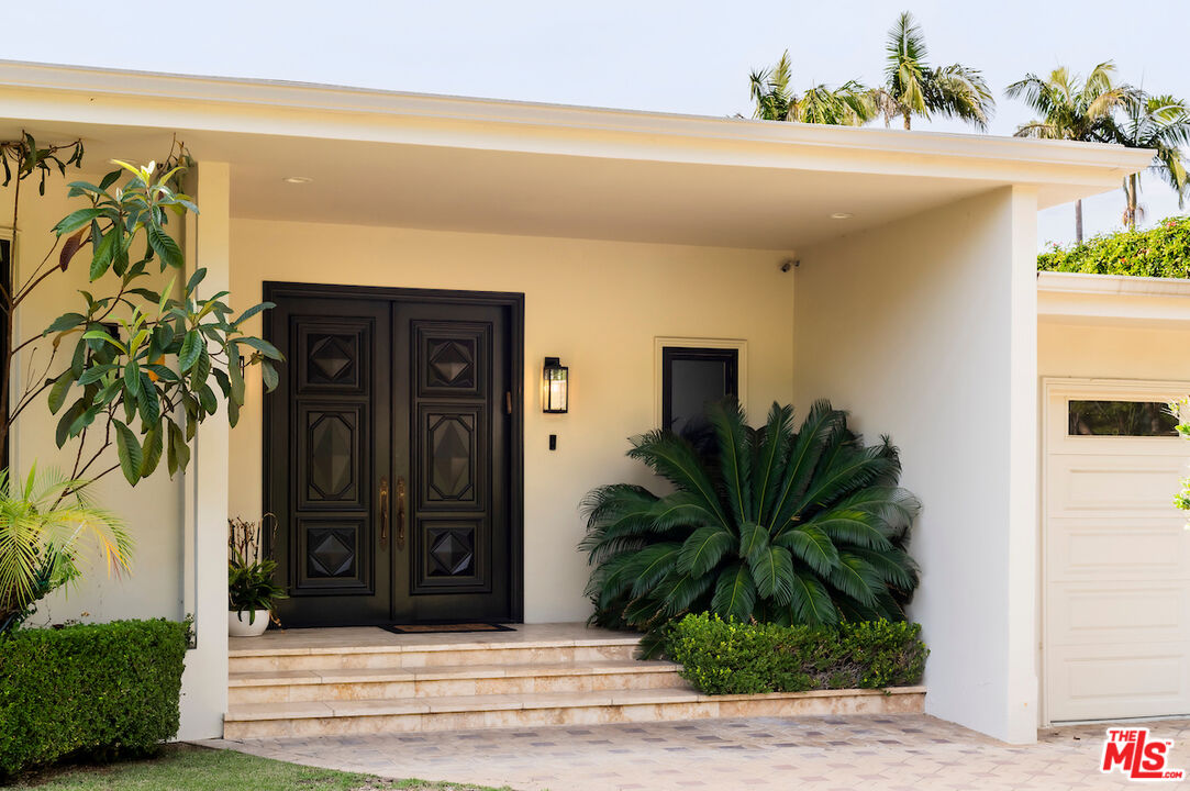 1845 Loma Vista Dr