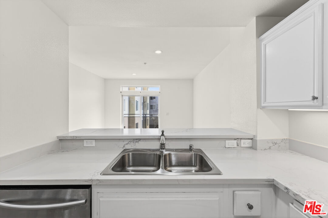 13200 Pacific Promenade Prome Unit: 351