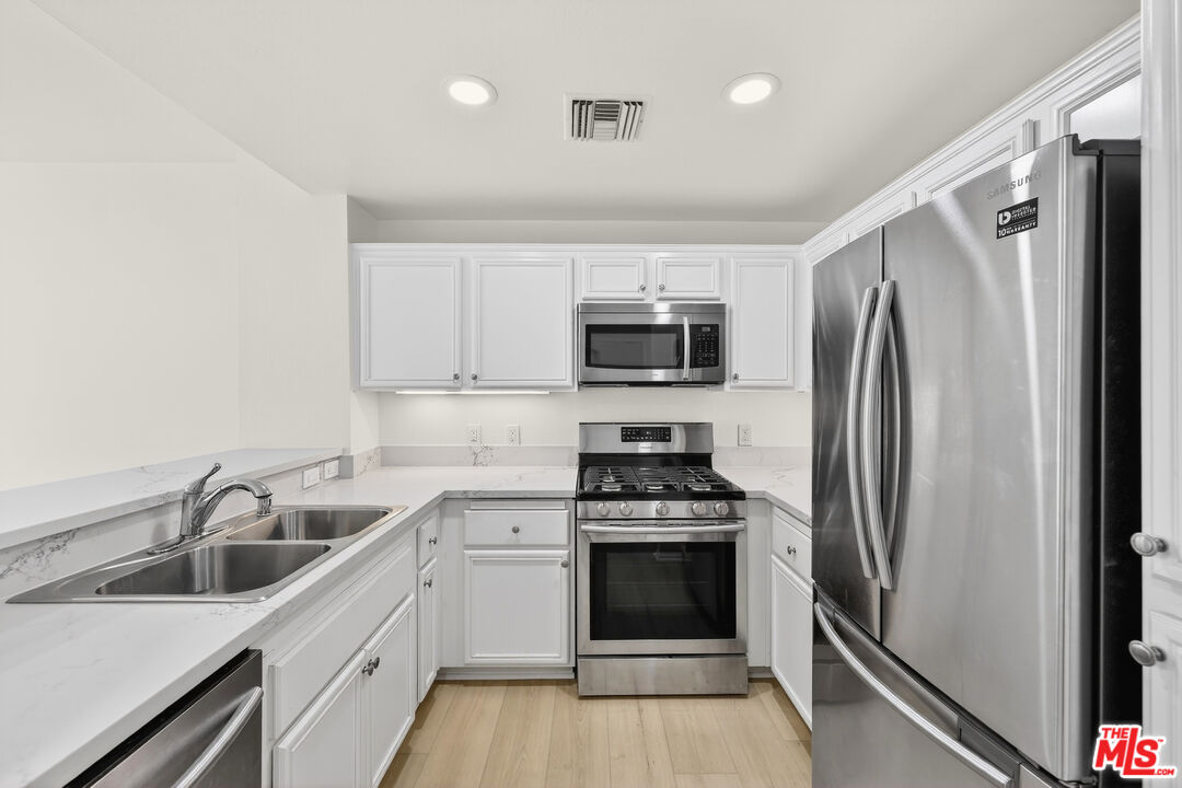 13200 Pacific Promenade Prome Unit: 351