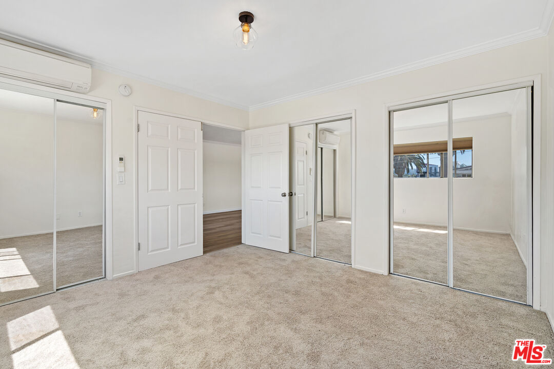 625 N Flores St Unit: 304