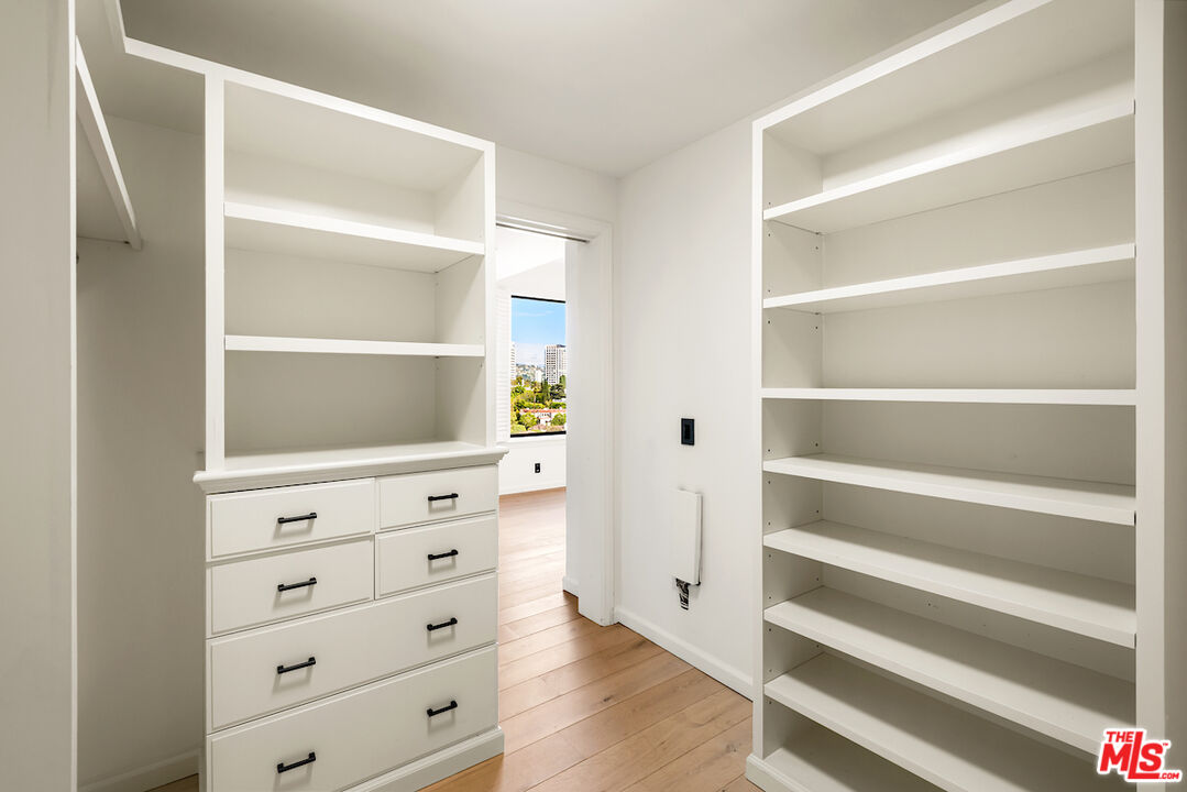 10550 WILSHIRE BLVD Unit: 904