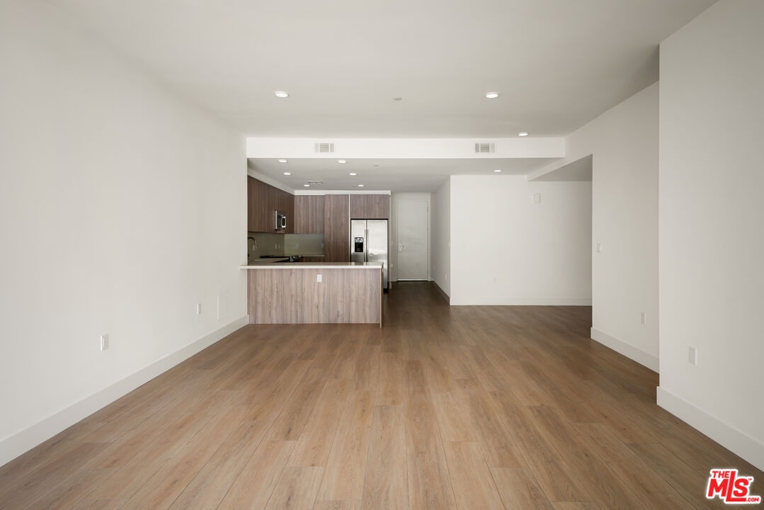 3651 Regal Pl Unit: 402