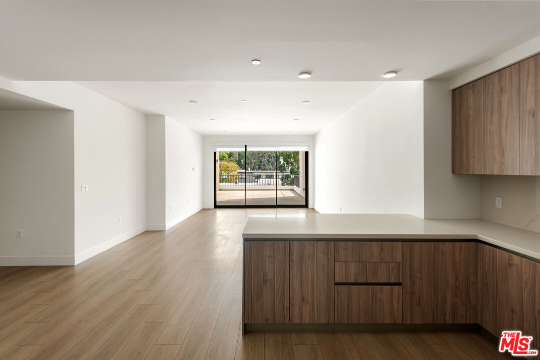 3651 Regal Pl Unit: 402