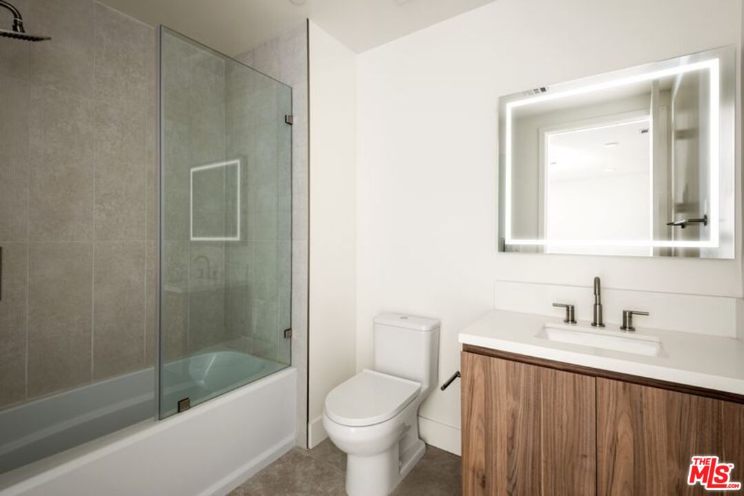 3651 Regal Pl Unit: 402