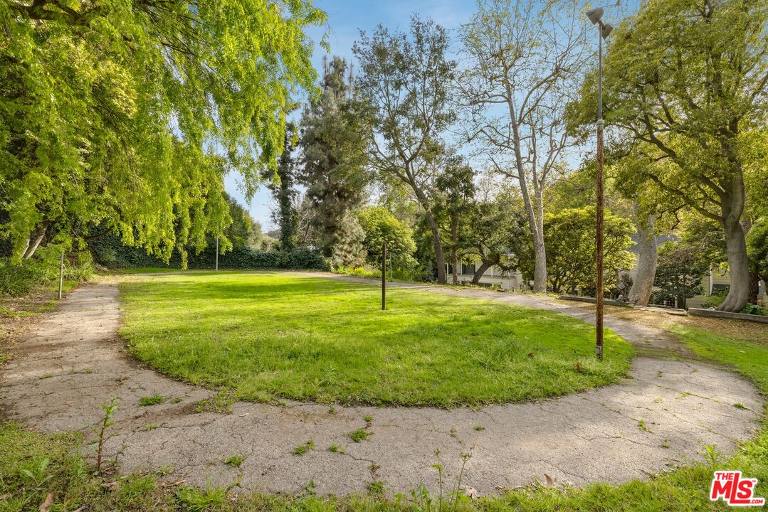 1150 Stone Canyon Rd