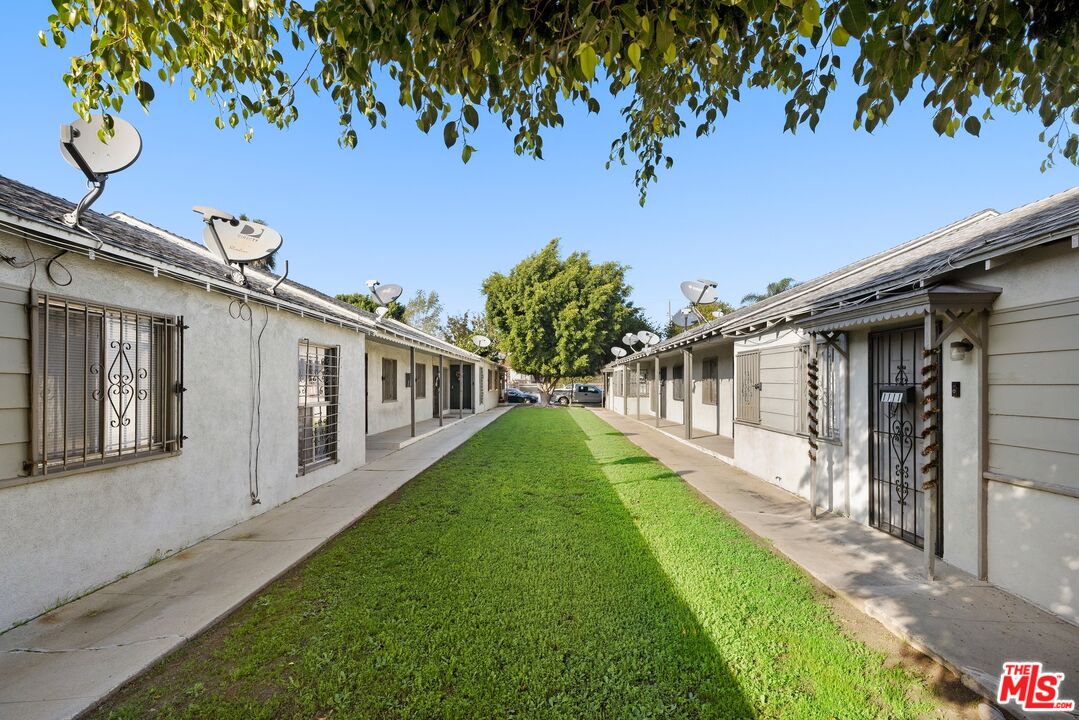 1108 E Fairview Blvd