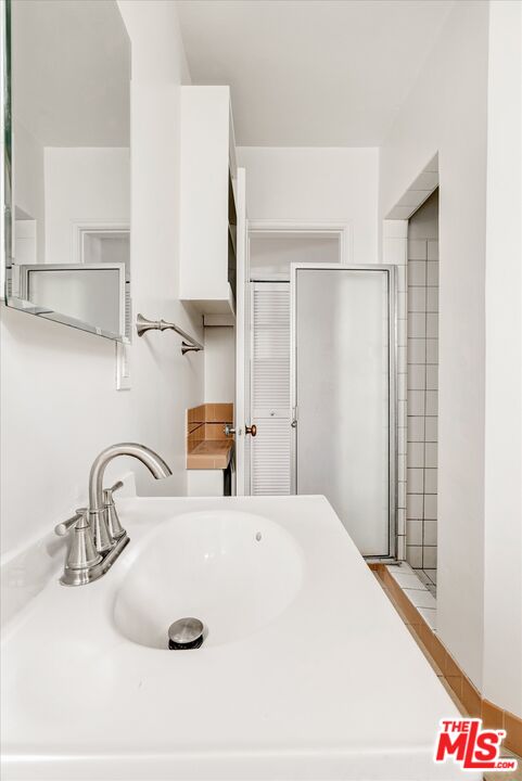 142 N Hamilton Dr Unit: Unit D