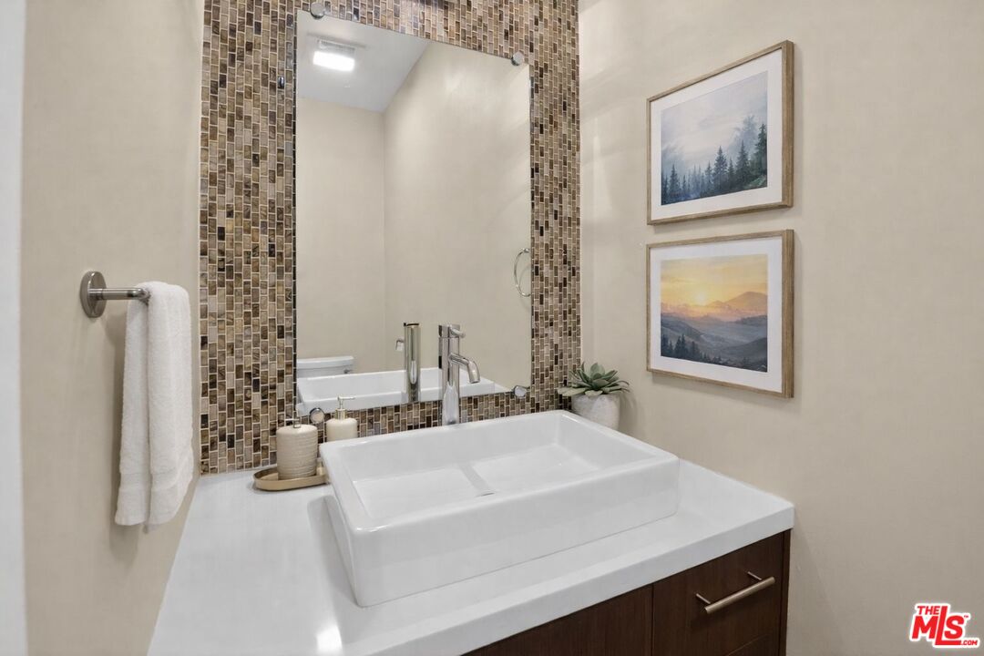 11023 Fruitland Dr Unit: 401