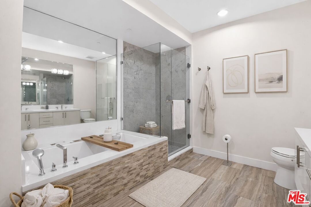 11023 Fruitland Dr Unit: 401