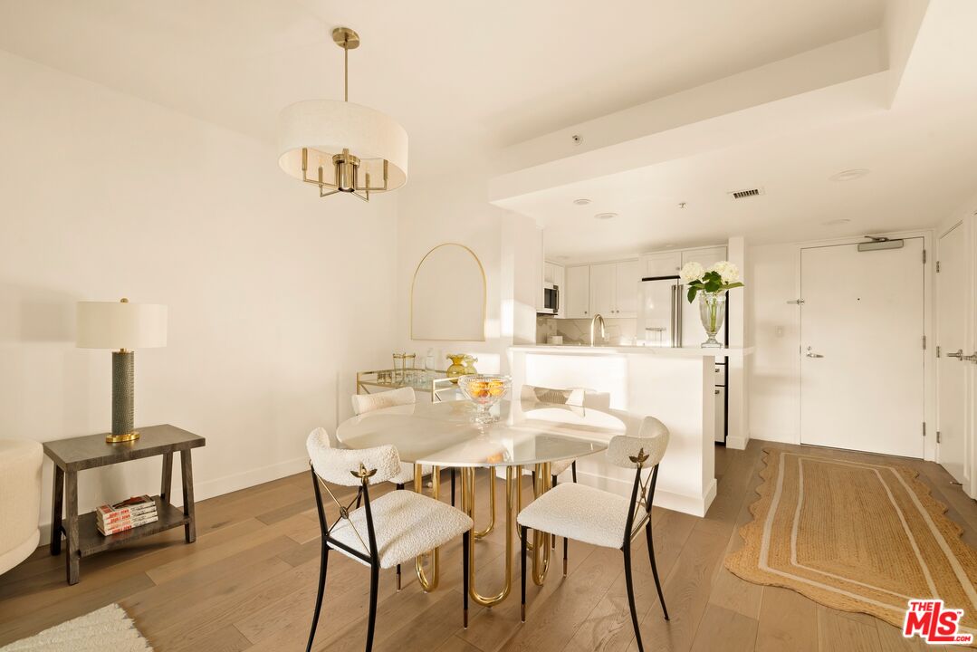 13700 Marina Pointe Dr Unit: 314