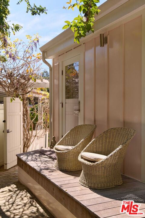 6 Paradise Cove Road