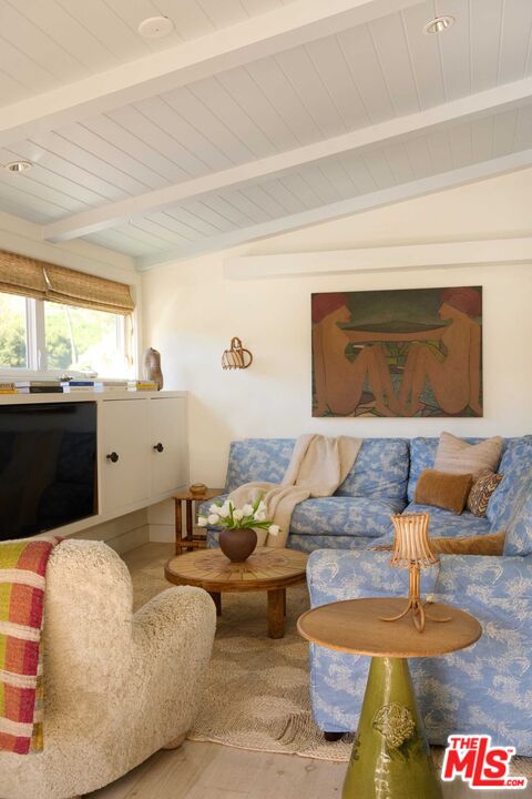 6 Paradise Cove Road