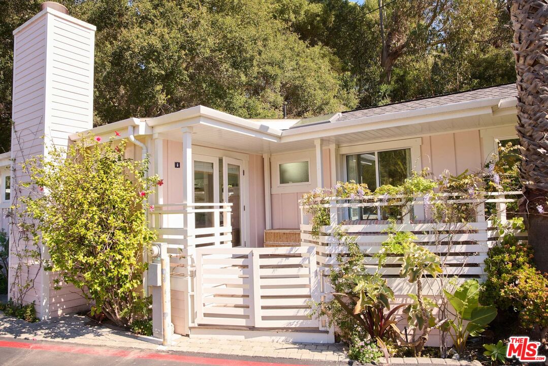 6 Paradise Cove Road