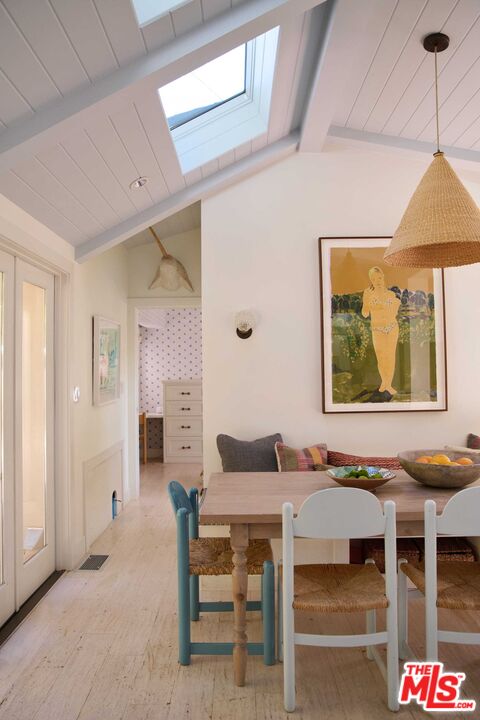 6 Paradise Cove Road