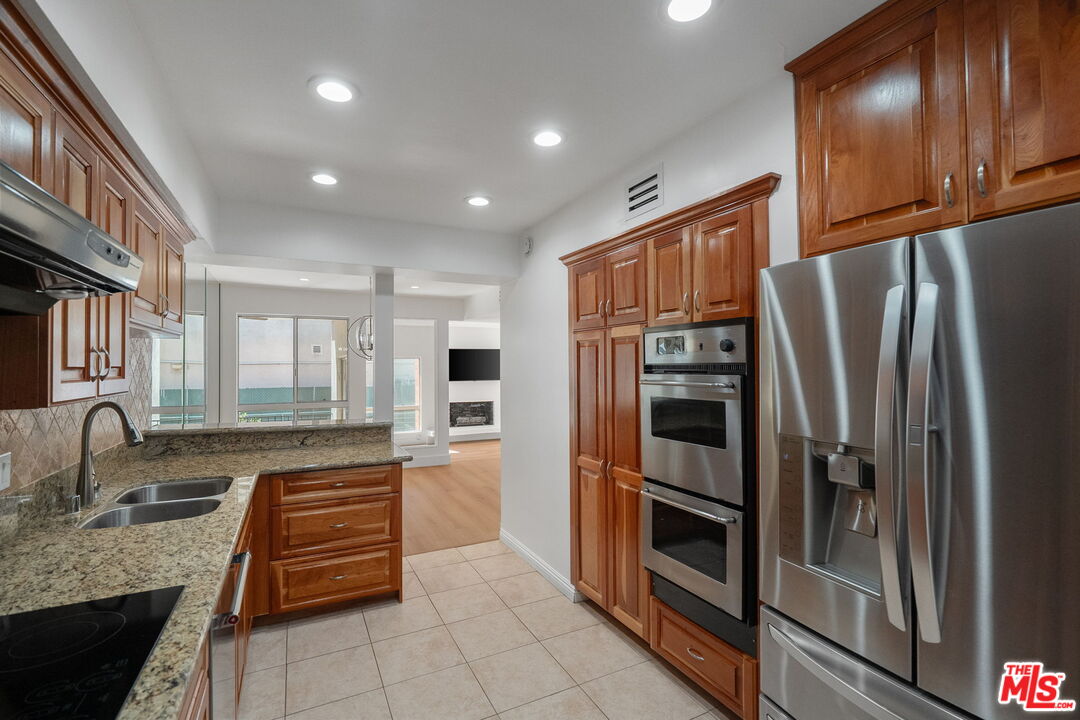 4807 Woodley Ave Unit: 309