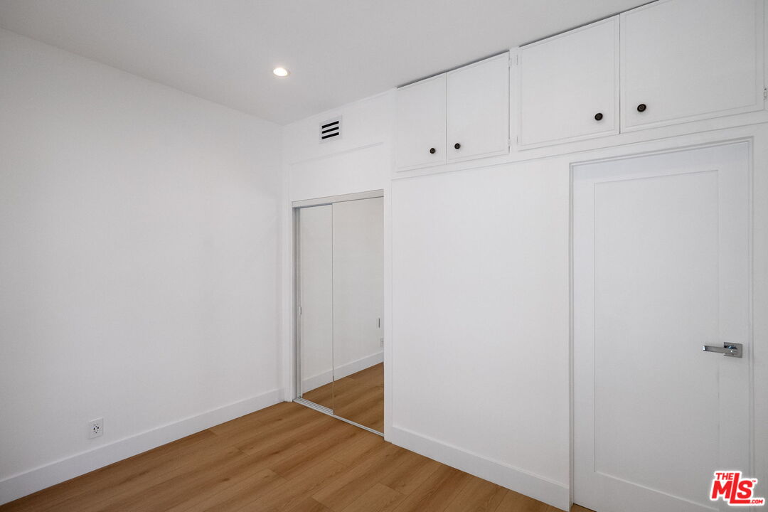4807 Woodley Ave Unit: 309