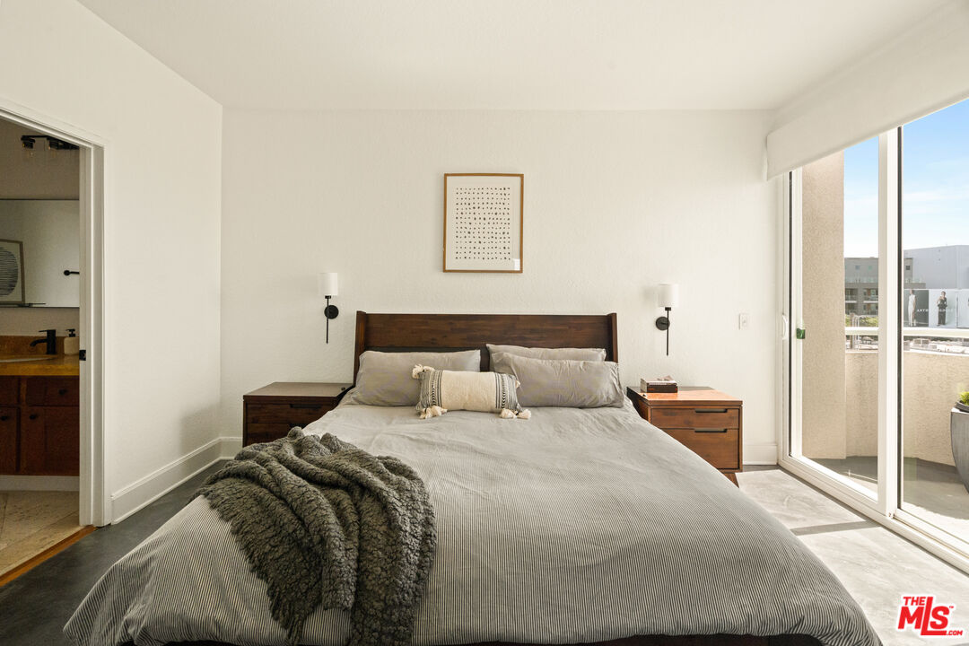 1310 N Detroit St Unit: 401