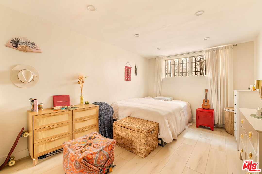 321 N Palm Dr Unit: 3