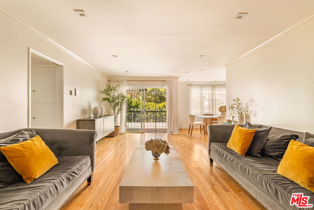 321 N Palm Dr Unit: 3