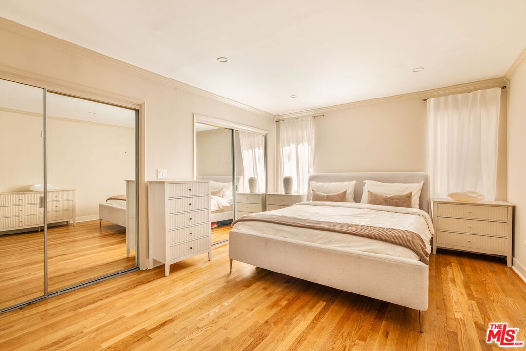 321 N Palm Dr Unit: 3