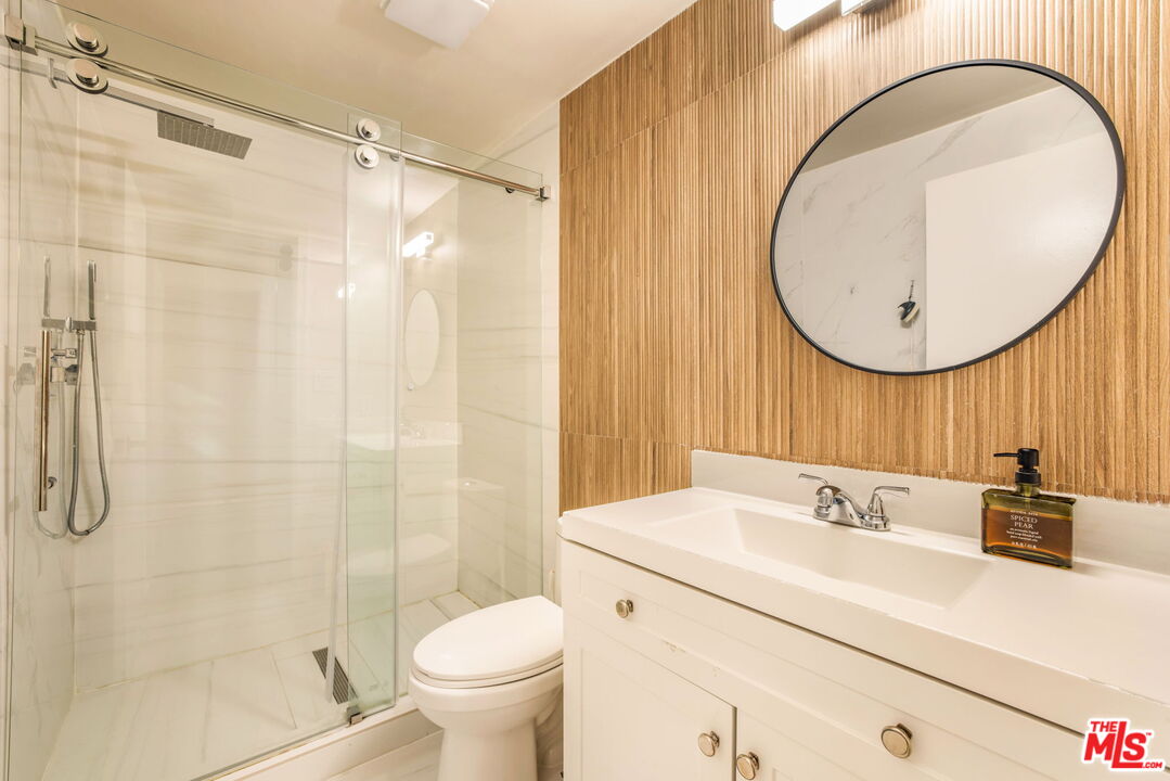 321 N Palm Dr Unit: 3