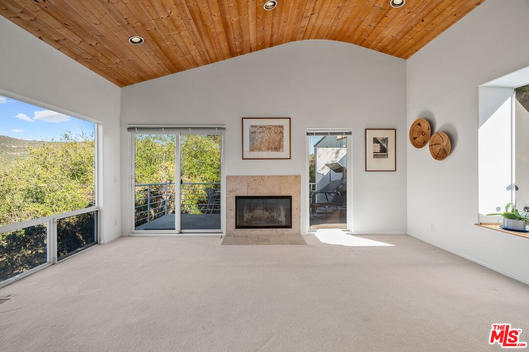 26207 Ingleside Way
