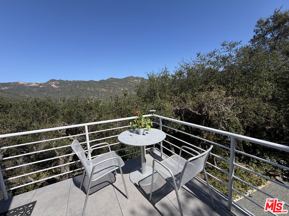 26207 Ingleside Way