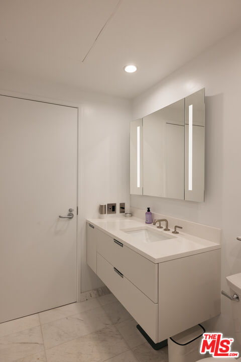 1855 Industrial St Unit: 307