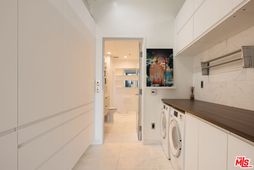 1855 Industrial St Unit: 307