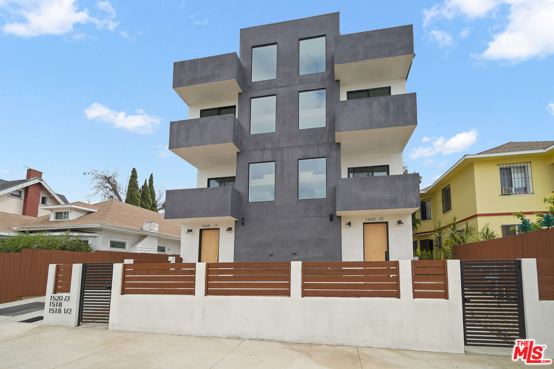 1518 Magnolia Ave