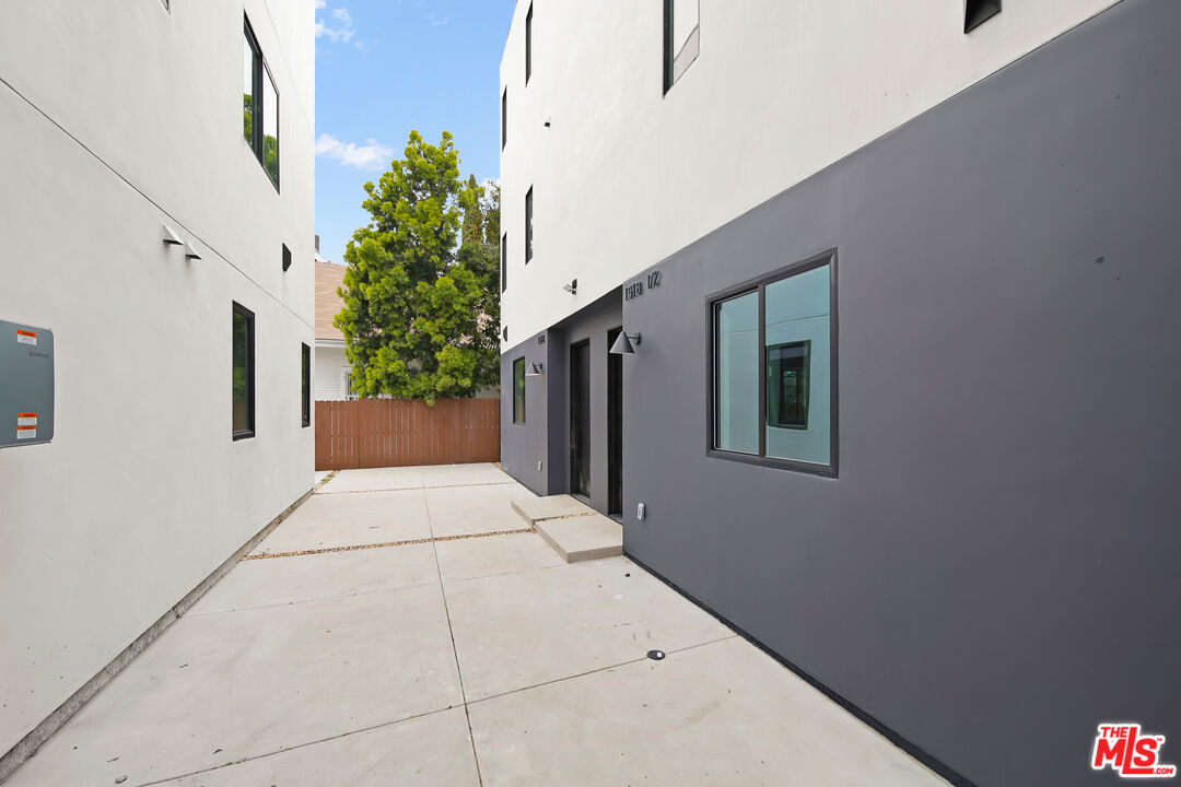 1518 Magnolia Ave
