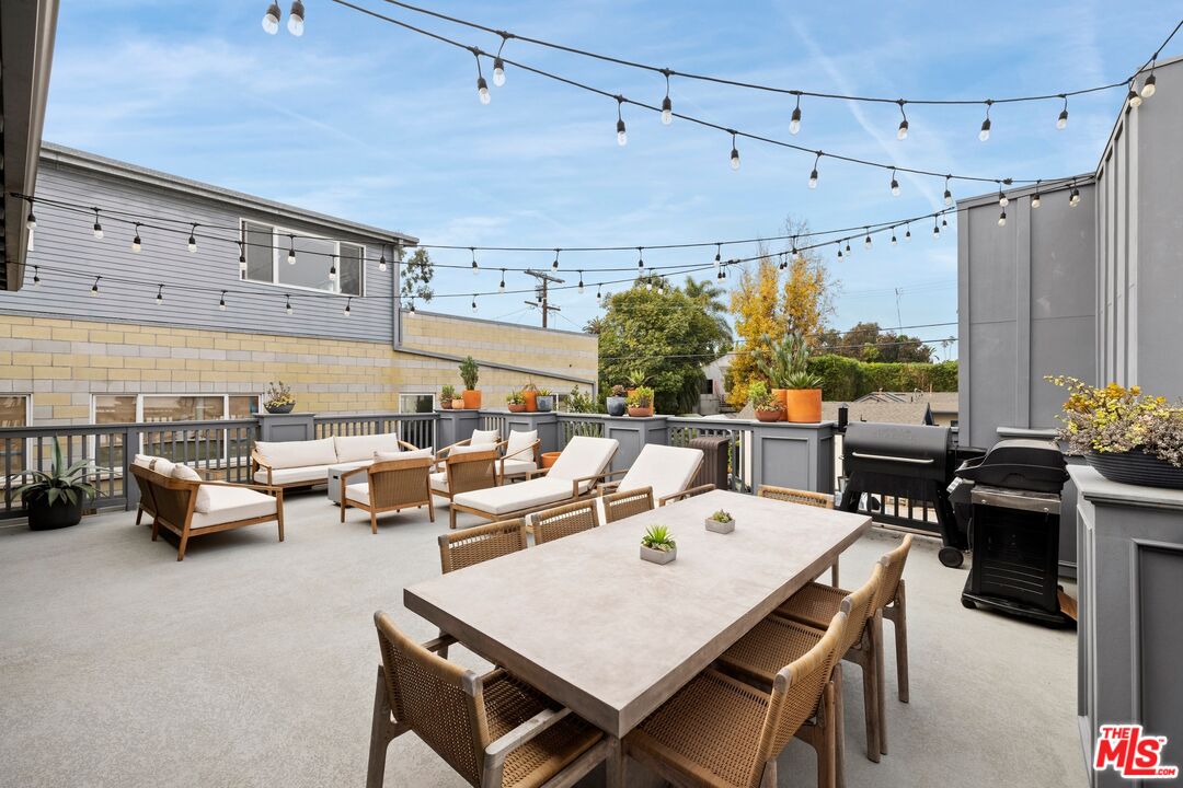 637 Santa Clara