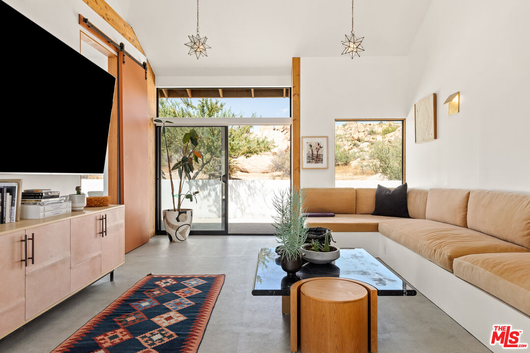 53252 Pipes Canyon Rd