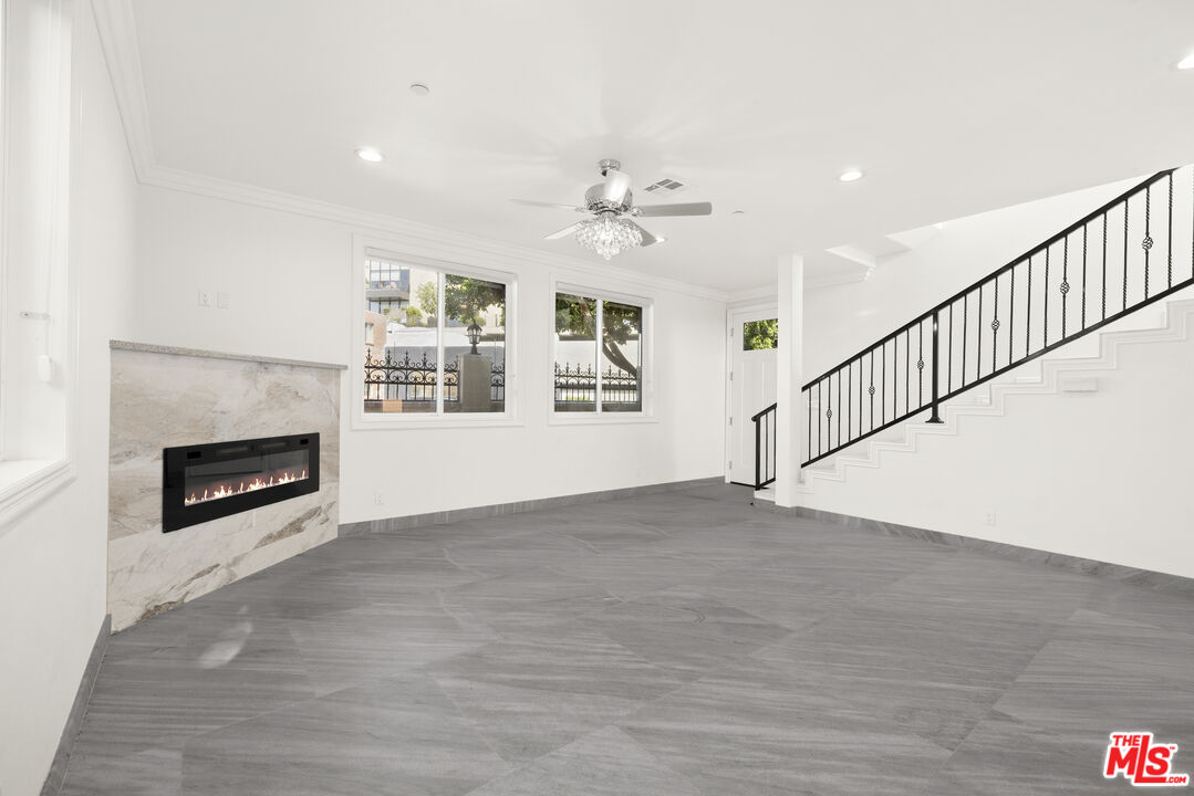 2017 S Centinela Ave Unit: C