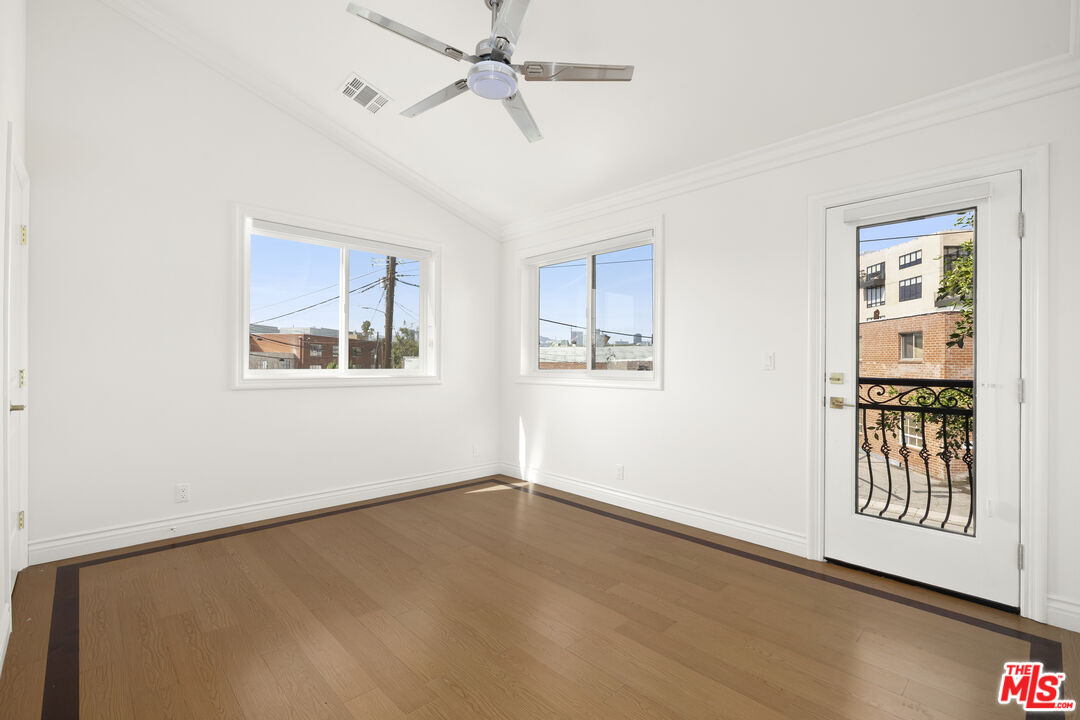 2017 S Centinela Ave Unit: C